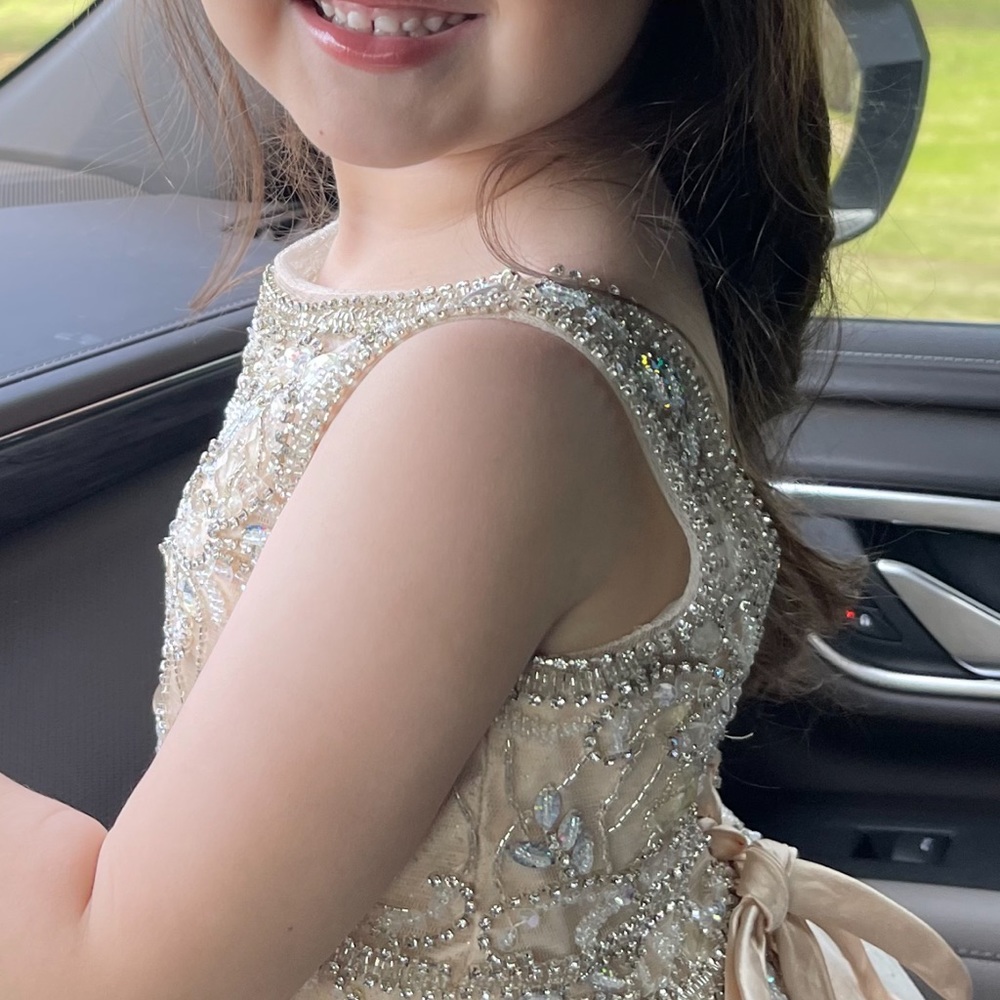 Taken Directly off after Pageant and placed back in Original Bag! - Picture 2 of 3